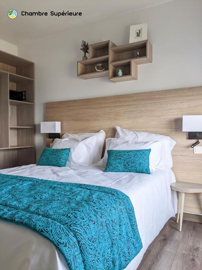 Les Palmiers Hotel